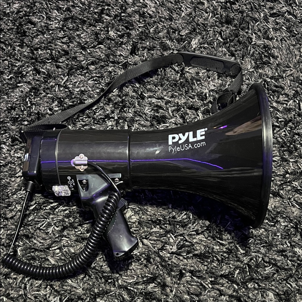 Pyle Black Megaphone with Strap
